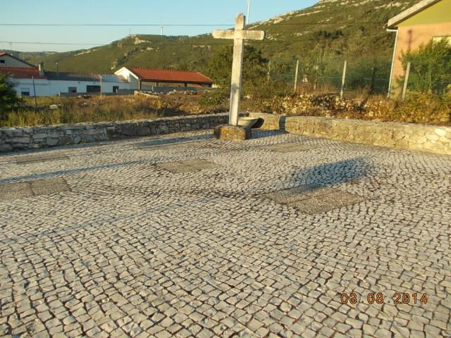 Calçada Cruz carreirancha